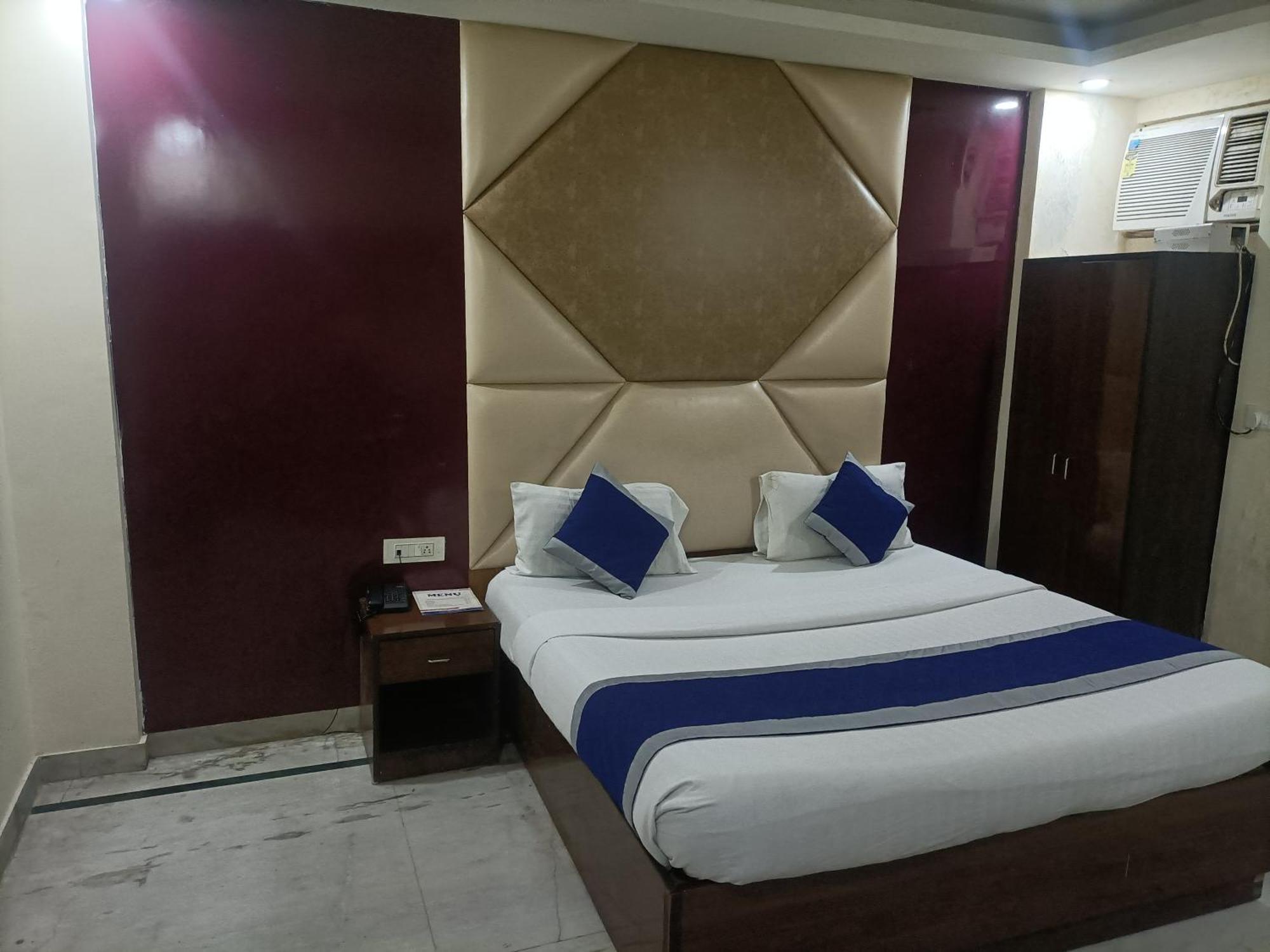 Hotel Ringer Yeni Delhi Dış mekan fotoğraf